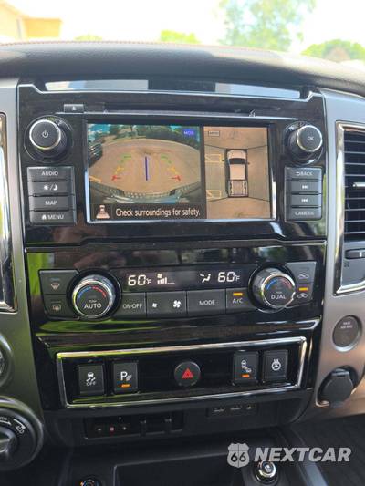 2019 Nissan TITAN Platinum Reserve Crew Cab Short Bed - zdjęcie 7 z 23 - miniatura