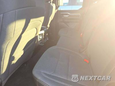 2022 Ram 1500 Big Horn Extended Cab Medium Bed - zdjęcie 12 z 21 - miniatura
