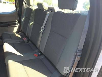 2018 Ford F-150 XL Extended Cab Medium Bed w/Rear Doors - zdjęcie 12 z 23 - miniatura