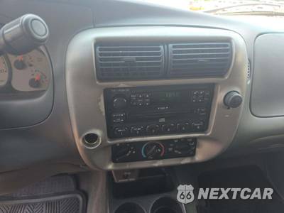 2003 Ford Ranger XL Extended Cab Medium Bed w/Rear Doors - zdjęcie 9 z 30 - miniatura