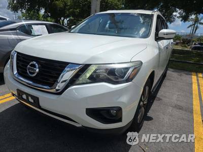 2017 Nissan Pathfinder SV - zdjęcie 1 z 34 - miniatura