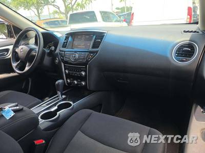 2017 Nissan Pathfinder SV - zdjęcie 20 z 34 - miniatura