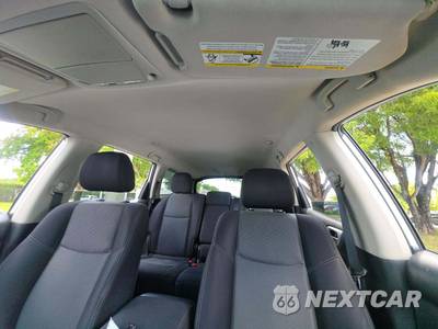 2017 Nissan Pathfinder SV - zdjęcie 11 z 34 - miniatura