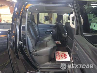 2022 Toyota Tundra Limited Crew Cab Short Bed - zdjęcie 16 z 20 - miniatura