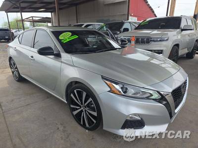 2022 Nissan Altima SR - zdjęcie 4 z 22 - miniatura