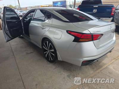 2022 Nissan Altima SR - zdjęcie 2 z 22 - miniatura