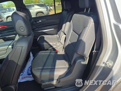 2025 Chevrolet Traverse Z71 - zdjęcie 13 z 20 - miniatura