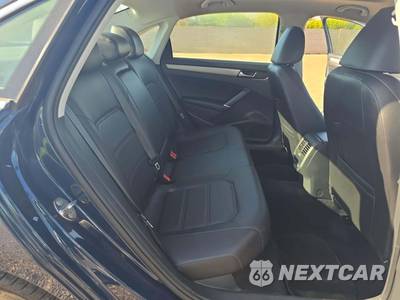 2022 Volkswagen Passat 2.0T SE - zdjęcie 16 z 20 - miniatura