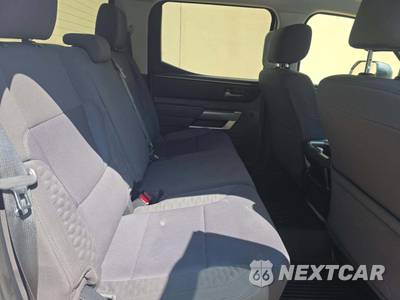 2023 Toyota Tundra SR5 Crew Cab Short Bed - zdjęcie 16 z 22 - miniatura
