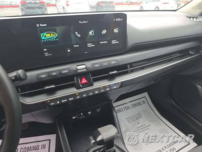 2025 Kia K4 LXS - zdjęcie 10 z 23 - miniatura