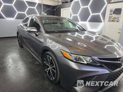 2019 Toyota Camry SE - zdjęcie 4 z 23 - miniatura