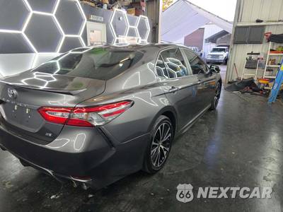 2019 Toyota Camry SE - zdjęcie 3 z 23 - miniatura