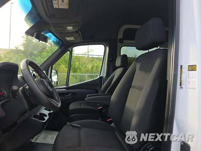 2025 Mercedes-Benz Sprinter 2500 Passenger Van Standard Roof 144.0" WB - zdjęcie 6 z 21 - miniatura