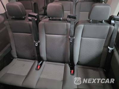 2026 Ford Transit Passenger Van XLT Medium Roof 148.0" WB - zdjęcie 13 z 21 - miniatura