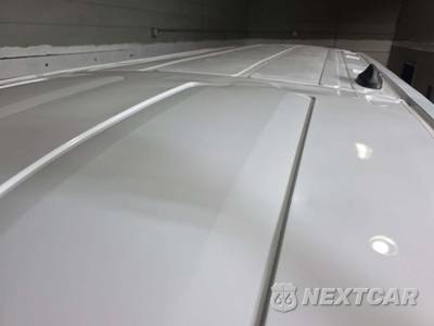 2026 Ford Transit Passenger Van XLT Medium Roof 148.0" WB - zdjęcie 12 z 21 - miniatura
