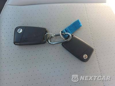 2018 Volkswagen Tiguan SEL - zdjęcie 8 z 23 - miniatura