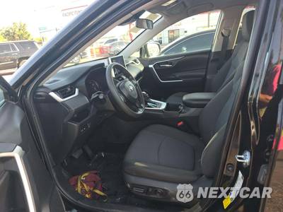 2025 Toyota RAV4 XLE - zdjęcie 6 z 20 - miniatura