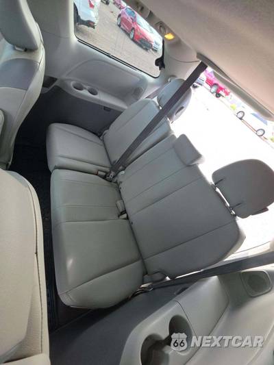 2012 Toyota Sienna Limited 7-Passenger 119.3" WB - zdjęcie 14 z 27 - miniatura