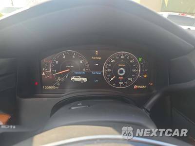 2015 Cadillac Escalade Luxury 1SB - zdjęcie 9 z 30 - miniatura