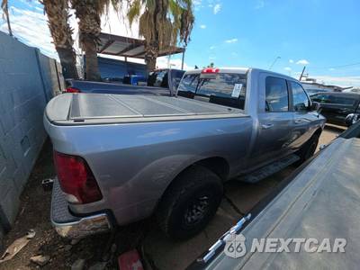 2019 Ram 1500 Classic SLT Crew Cab Short Bed - zdjęcie 4 z 24 - miniatura