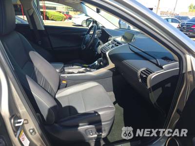 2015 Lexus NX 200t - zdjęcie 18 z 23 - miniatura