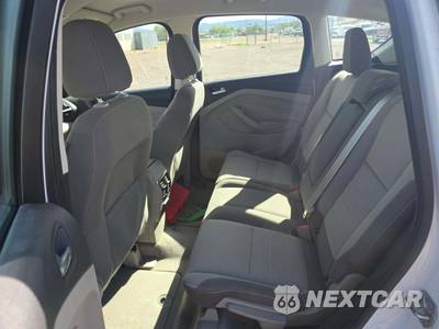 2014 Ford C-MAX Hybrid SE - zdjęcie 13 z 30 - miniatura