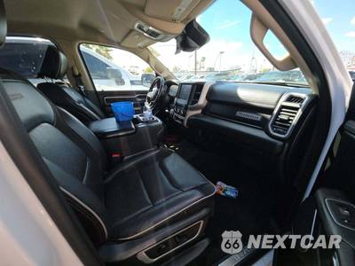 2021 Ram 1500 Laramie Crew Cab Short Bed - zdjęcie 18 z 26 - miniatura