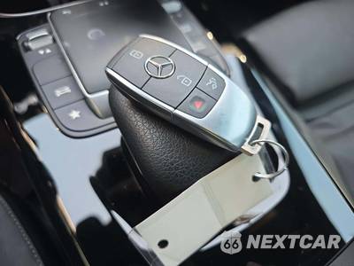 2023 Mercedes-Benz CLA 250 4MATIC - zdjęcie 8 z 23 - miniatura