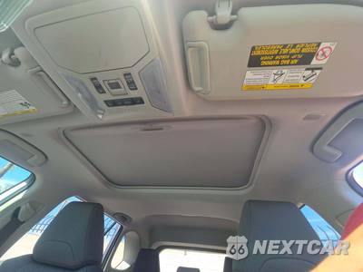 2024 Toyota RAV4 Hybrid XLE - zdjęcie 11 z 20 - miniatura