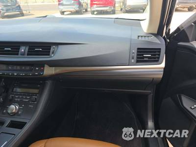 2015 Lexus CT 200h - zdjęcie 19 z 24 - miniatura