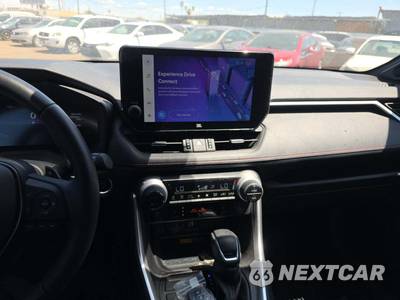 2024 Toyota RAV4 Prime XSE - zdjęcie 10 z 23 - miniatura