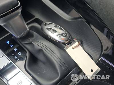 2024 Hyundai Elantra SEL - zdjęcie 5 z 20 - miniatura