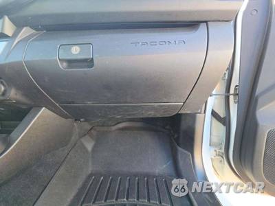 2020 Toyota Tacoma SR Extended Cab Long Bed w/Rear Doors - zdjęcie 19 z 22 - miniatura