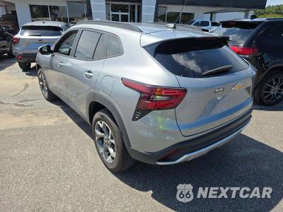 2025 Chevrolet Trax LT - zdjęcie 2 z 21 - miniatura