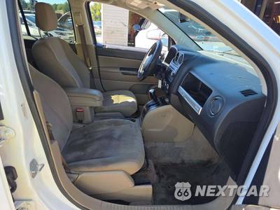 2016 Jeep Compass Sport - zdjęcie 18 z 34 - miniatura