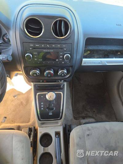 2016 Jeep Compass Sport - zdjęcie 10 z 34 - miniatura
