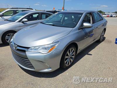 2016 Toyota Camry XSE - zdjęcie 1 z 26 - miniatura