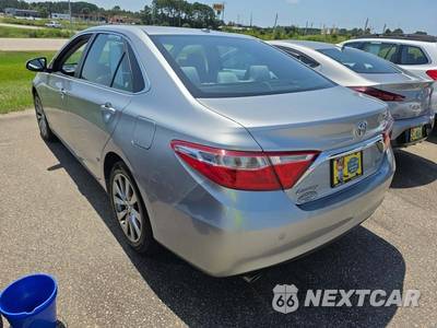 2016 Toyota Camry XSE - zdjęcie 2 z 26 - miniatura