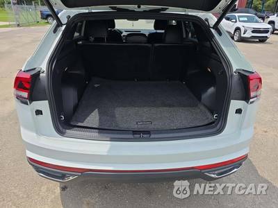 2021 Volkswagen Atlas Cross Sport 2.0T SE - zdjęcie 14 z 22 - miniatura