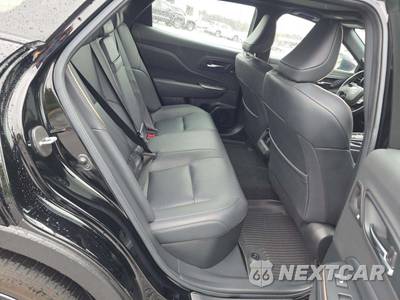 2023 Toyota Crown Limited - zdjęcie 16 z 20 - miniatura