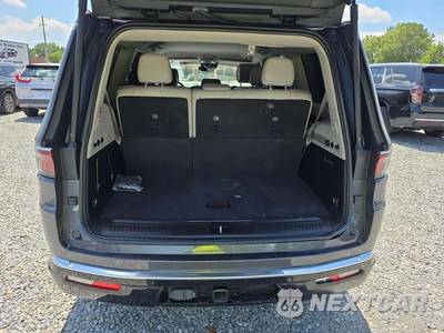 2022 Jeep Wagoneer Series III - zdjęcie 15 z 27 - miniatura