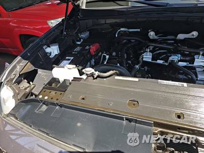 2022 Nissan TITAN SV Crew Cab Short Bed - zdjęcie 27 z 30 - miniatura