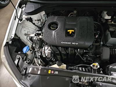 2018 Hyundai Elantra Value Edition Sedan - zdjęcie 33 z 37 - miniatura