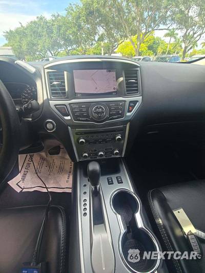2018 Nissan Pathfinder SL - zdjęcie 7 z 22 - miniatura