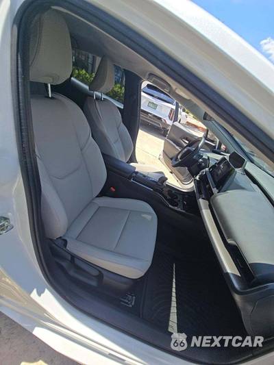 2023 Toyota Prius XLE - zdjęcie 15 z 18 - miniatura