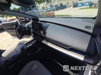 2023 Toyota Prius XLE - zdjęcie 16 z 18 - miniatura