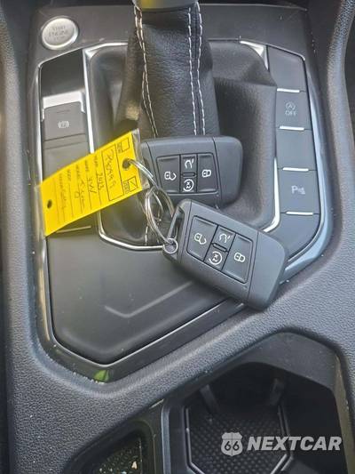 2023 Volkswagen Tiguan SE R-Line Black - zdjęcie 5 z 20 - miniatura