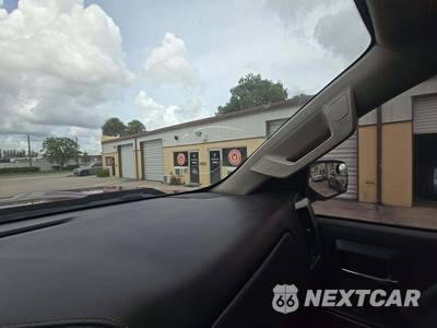2018 Chevrolet Silverado 1500 LTZ Crew Cab Short Bed 1LZ - zdjęcie 25 z 34 - miniatura