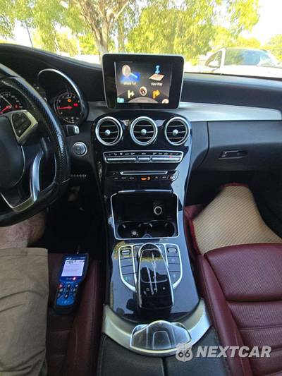 2017 Mercedes-Benz C 300 Convertible - zdjęcie 10 z 28 - miniatura