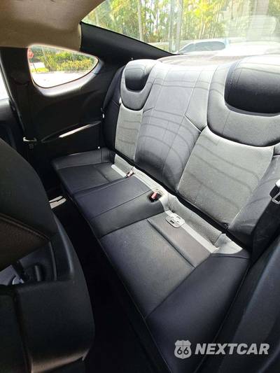 2010 Hyundai Genesis Coupe 3.8 - zdjęcie 10 z 29 - miniatura